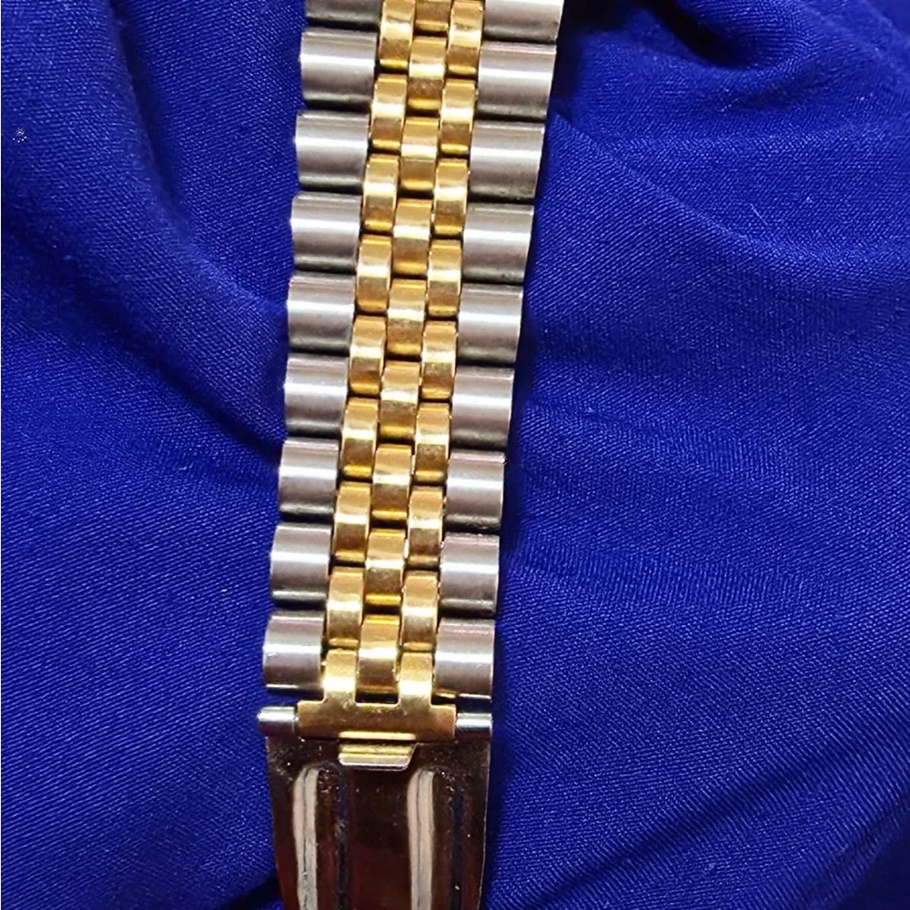 Geneva Vintage Classic 2 Tone Quartz Mens Watch
